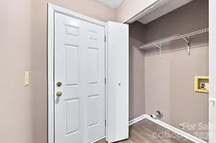 4033 Briarhill Dr, Charlotte, NC 28215 - Photo 27