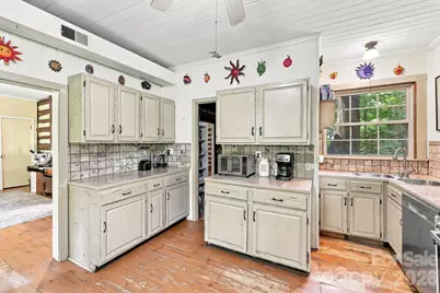 1925 Laurel Park Highway, Hendersonville, NC 28739 - Photo 27