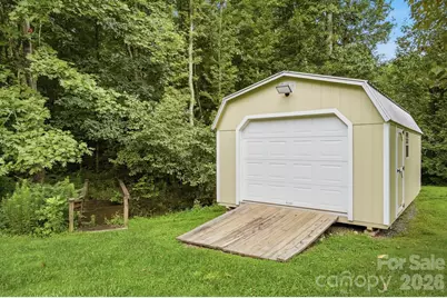 10211 Meadow Hollow Drive, Charlotte, NC 28227 - Photo 41
