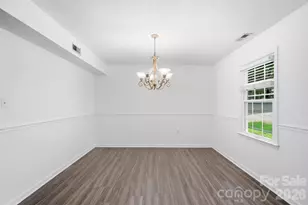 10211 Meadow Hollow Dr, Charlotte, NC 28227 - Photo 5