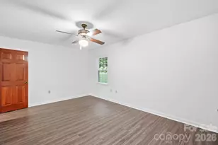 10211 Meadow Hollow Dr, Charlotte, NC 28227 - Photo 21