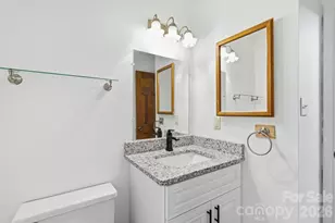 10211 Meadow Hollow Dr, Charlotte, NC 28227 - Photo 25