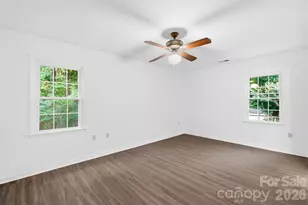 10211 Meadow Hollow Dr, Charlotte, NC 28227 - Photo 19