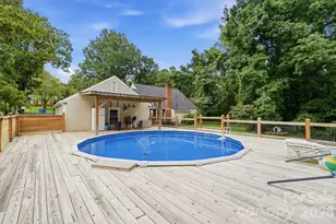 10211 Meadow Hollow Dr, Charlotte, NC 28227 - Photo 33