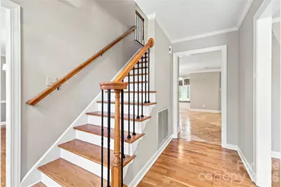 3906 Wandering Lane NE, Hickory, NC 28601 - Photo 5