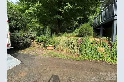 1886 Old Linville Road, Marion, NC 28752 - Photo 13