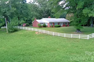17 E Murray St, Maiden, NC 28650 - Photo 3