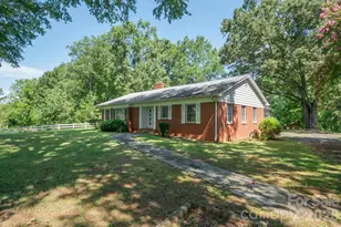 17 E Murray St, Maiden, NC 28650 - Photo 5