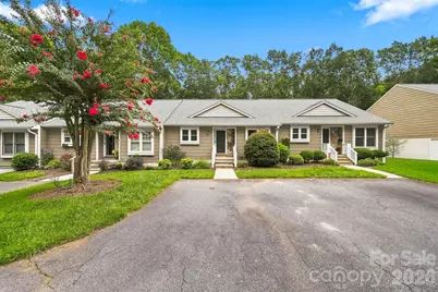 419 19th Avenue Court NE, Hickory, NC 28601 - Photo 3