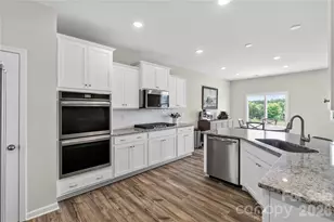 252 Kennerly Center Dr, Mooresville, NC 28115 - Photo 3