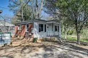 1900 Lasalle St, Charlotte, NC 28216 - Photo 11