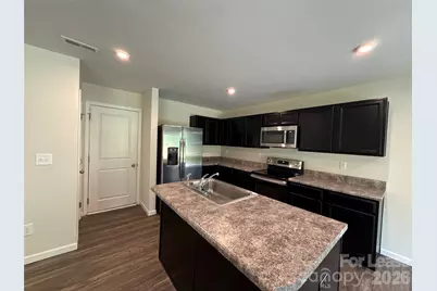 4208 Bowline Drive, Charlotte, NC 28269 - Photo 5