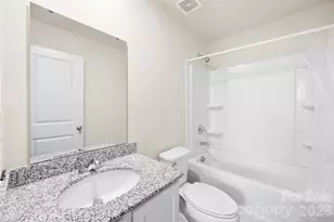 105 Villa Ln, Lincolnton, NC 28092 - Photo 13
