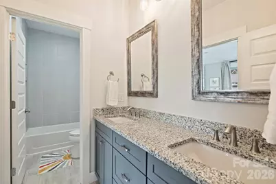 215 Hartford Avenue, Charlotte, NC 28209 - Photo 35