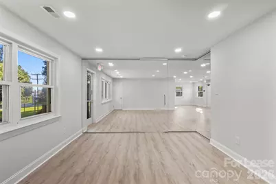 679 Oakridge Farm Highway, Mooresville, NC 28115 - Photo 11
