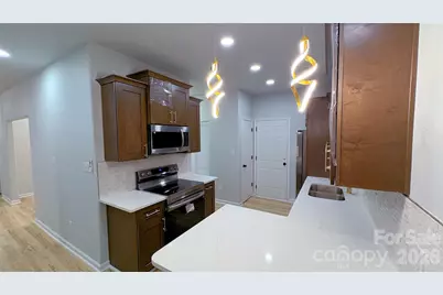 9240 Tiger Lily Lane, Charlotte, NC 28215 - Photo 11