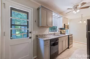 713 Brown Ave, Waynesville, NC 28786 - Photo 13