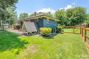 713 Brown Ave, Waynesville, NC 28786 - Photo 5