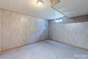 713 Brown Ave, Waynesville, NC 28786 - Photo 31