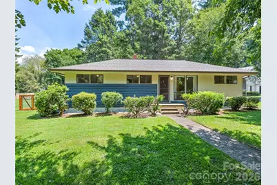 713 Brown Avenue, Waynesville, NC 28786 - Photo 1