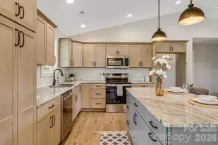 735 Jupiter Rd, Weaverville, NC 28787 - Photo 3