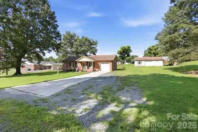 558 Snuggs Street, Albemarle, NC 28001 - Photo 11