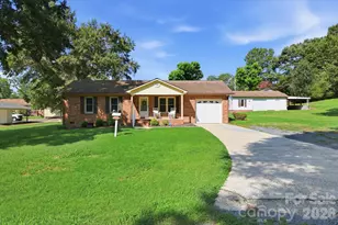 558 Snuggs St, Albemarle, NC 28001 - Photo 1