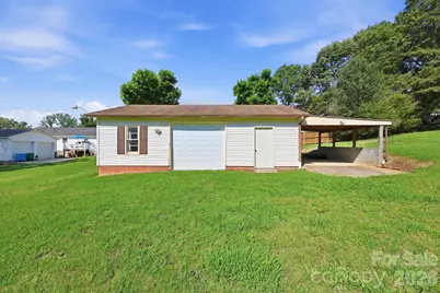 558 Snuggs Street, Albemarle, NC 28001 - Photo 3
