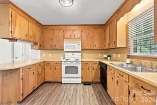 558 Snuggs St, Albemarle, NC 28001 - Photo 21
