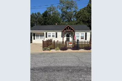 416 Edgewood Drive SW, Lenoir, NC 28645 - Photo 1