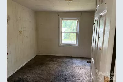712 N Myrtle Street, Gastonia, NC 28052 - Photo 5