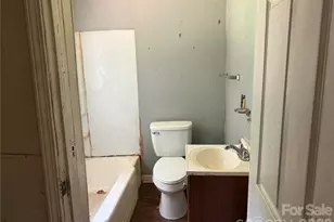 712 N Myrtle St, Gastonia, NC 28052 - Photo 7