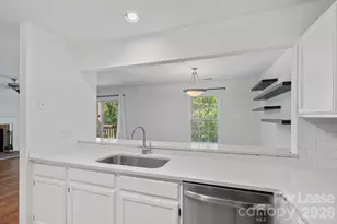 3302 Selwyn Farms Ln, Charlotte, NC 28209 - Photo 11
