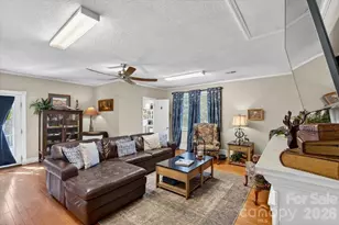 7142 Little Mountain Rd, Sherrills Ford, NC 28673 - Photo 11