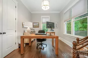 748 Ellsworth Rd, Charlotte, NC 28211 - Photo 11