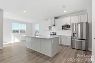 862 Heathway Dr, Charlotte, NC 28213 - Photo 5