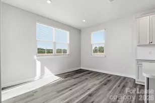 862 Heathway Dr, Charlotte, NC 28213 - Photo 7