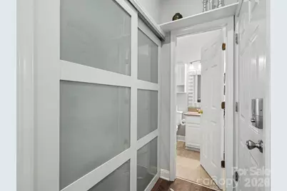 1016 W 1st Street, Charlotte, NC 28202 - Photo 13
