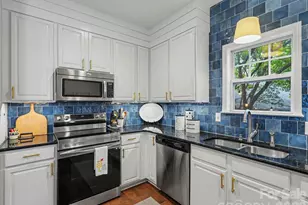 1016 W 1st St, Charlotte, NC 28202 - Photo 11