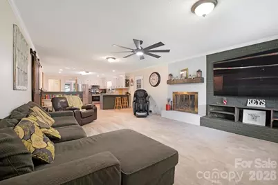 109 Catawba Street, Clover, SC 29710 - Photo 9