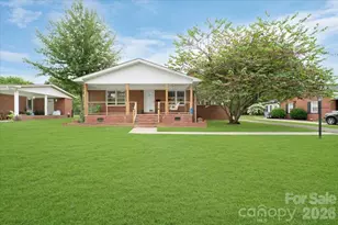 109 Catawba St, Clover, SC 29710 - Photo 1