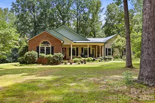 221 Willow Lakes Dr, Rutherfordton, NC 28139 - Photo 1