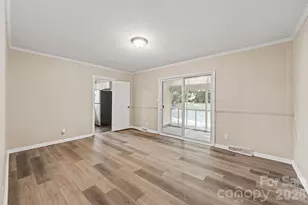 6915 Idlewild Rd, Charlotte, NC 28212 - Photo 5