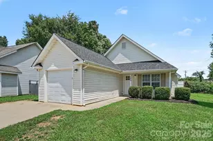 4104 Canyon Creek Ln, Charlotte, NC 28216 - Photo 1