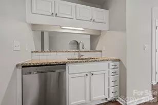4104 Canyon Creek Ln, Charlotte, NC 28216 - Photo 7