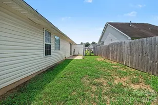 4104 Canyon Creek Ln, Charlotte, NC 28216 - Photo 19