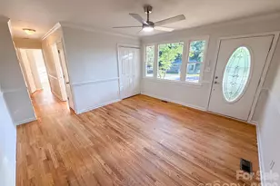 1933 Choyce Cir, Charlotte, NC 28217 - Photo 7
