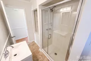 1933 Choyce Cir, Charlotte, NC 28217 - Photo 11