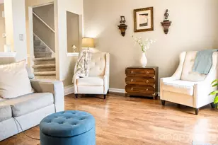 7928 Charter Oak Ln, Charlotte, NC 28226 - Photo 5