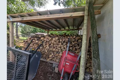 605 Lincoln Lane, Lenoir, NC 28645 - Photo 21